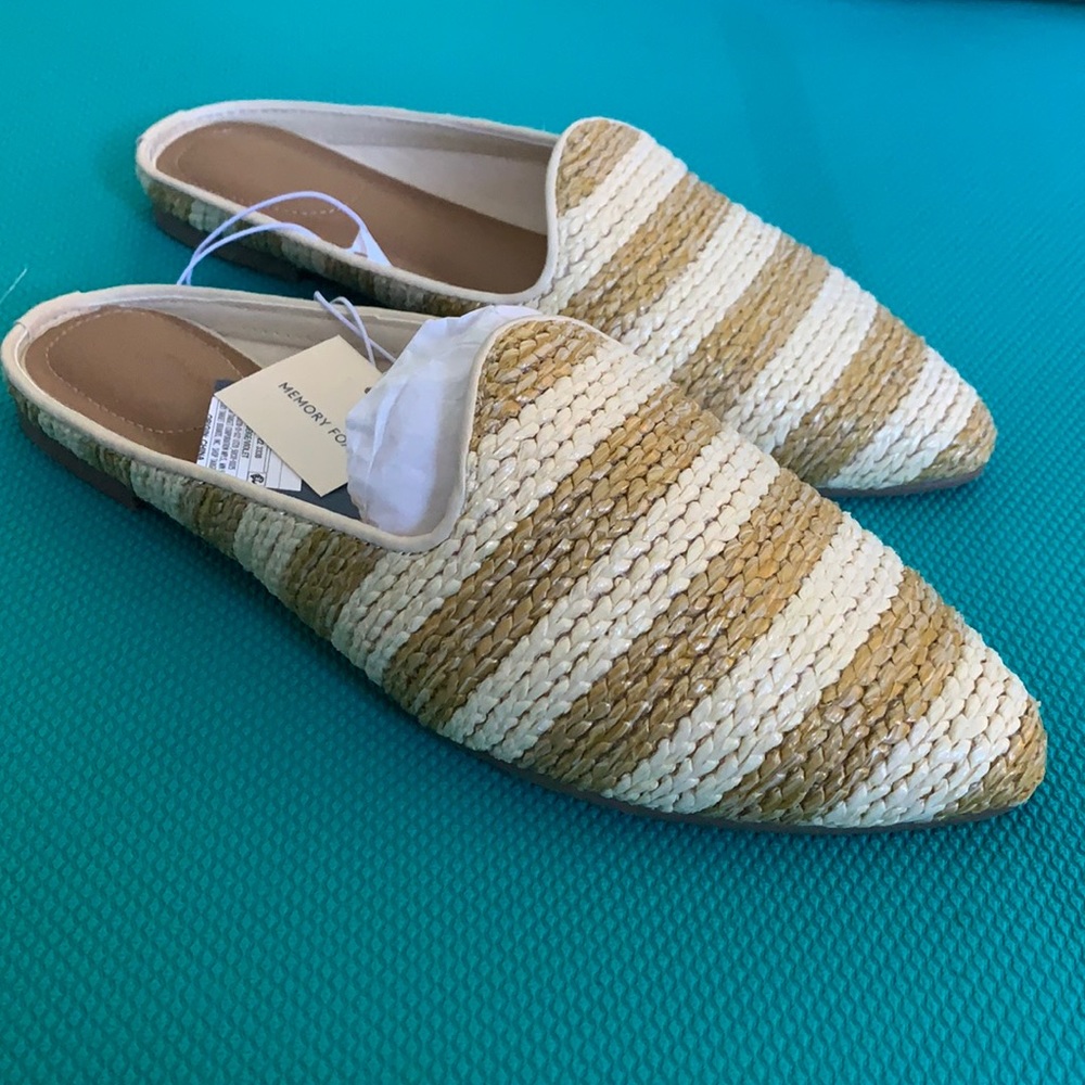 NWT universal thread mules